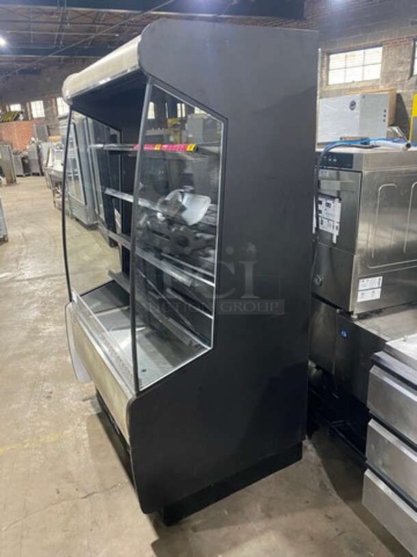 FEDERAL  Refrigerated Open Grab-N-Go Display Case Merchandiser! Model RSSM478SC-3 Serial 09090356630! 120/208/230V 1 Phase!  - Image 3 of 7
