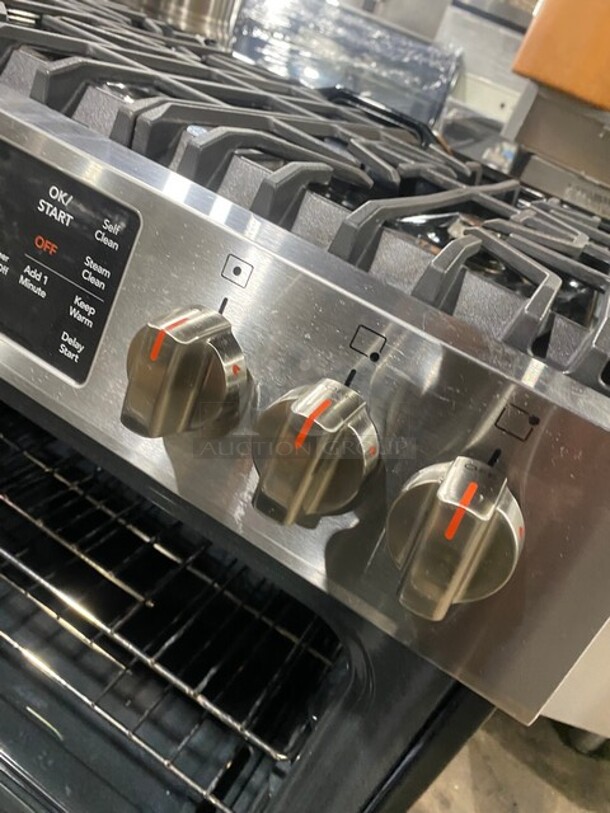 Frigidaire 4 Burner Stove! With Oven Underneath! Metal Oven Racks! All Stainless Steel! - Image 9 of 12
