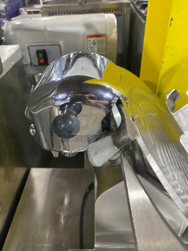 Globe Commercial Countertop Deli/ Meat Slicer! All Stainless Steel! Model: 3600P SN: 3606844 115V 60HZ 1 Phase - Image 6 of 10