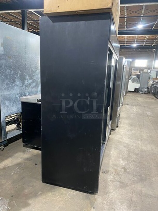 True Commercial 3 Door Reach In Cooler Merchandiser! With View Through Doors! Poly Coated Racks! Model: GDM69 SN: 4009937 115V 60HZ 1 Phase - Image 3 of 9