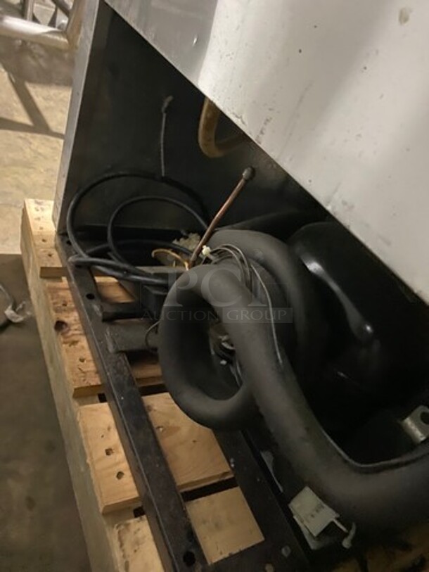 Great True Commercial Single Door Reach In Freezer! Solid Stainless Steel! With Casters! WORKING WHEN REMOVED! Model: T23F SN: 8013160 115V 60HZ 1 Phase - Image 10 of 10