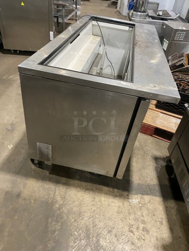 True Commercial Refrigerated Sandwich Prep Table! With 3 Door Underneath Storage Space! All Stainless Steel! On Casters! WORKING WHEN REMOVED! Model: QA7230MB SN: 13758551 115V 1 Phase - Image 4 of 8