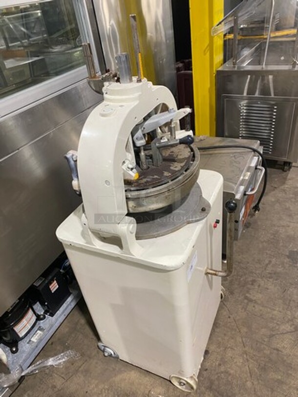 Jeremi Commercial Floor Style Heavy Duty Dough Divider! 220/380V - Image 2 of 10