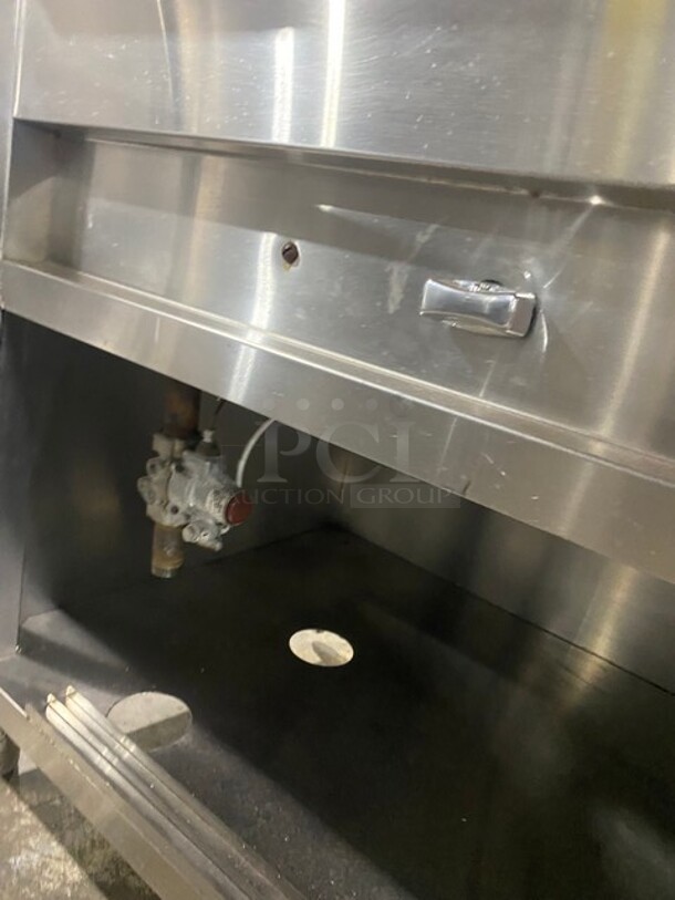 Commercial Heated Food/ Soup Serving Steam Table Station! With Round Pan Adapter! With Sneeze Guard! With Storage Space Underneath! All Stainless Steel! On Legs! WORKING WHEN REMOVED! - Image 8 of 8