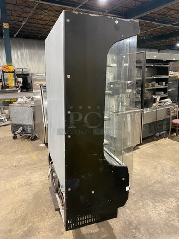 Turbo Air Commercial Refrigerated Open Grab-N-Go Case Merchandiser! With View Through Sides! With Front Cover! All Stainless Steel! Model: TOM50B SN: TOM5017X029 120V 60HZ 1 Phase - Image 2 of 8