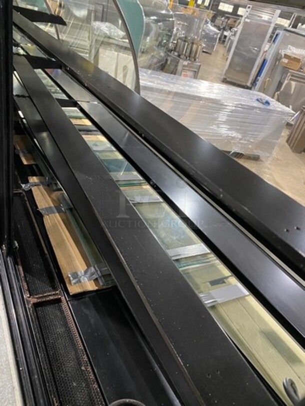 Structural Concepts Commercial Refrigerated Display Case Merchandiser! With Curved Front Glass! With Rear Access Doors! Model: HV74R SN: 258092IM212285 115/230V 60HZ 1 Phase - Image 5 of 9