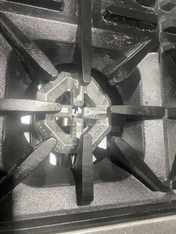 Excellent! Garland/US Range Natural Gas Powered 6 Burner Range! With Full Size Ovens Underneath! On Casters!  - Image 6 of 10