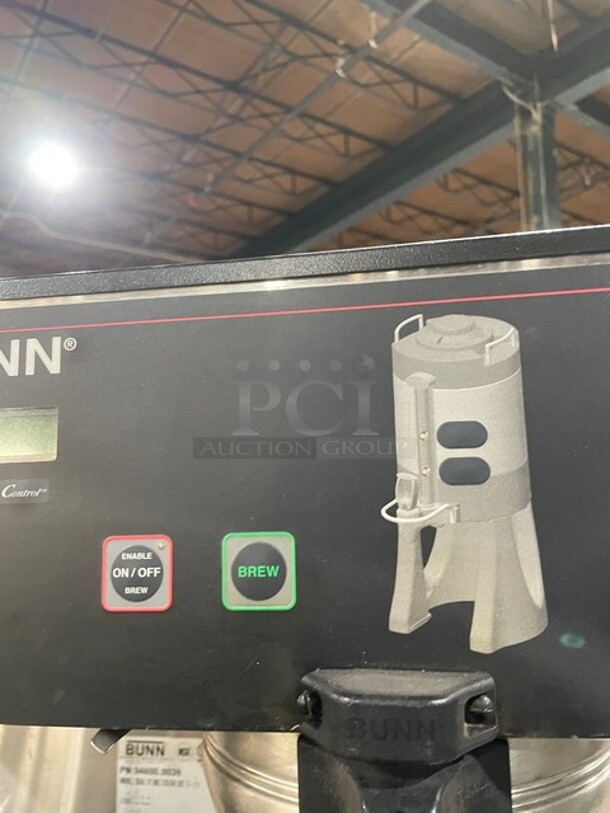Bunn Commercial Stainless Steel Countertop ThermoFresh Dual Coffee Brewer! With Hot Water Dispenser! With 2 Stainless Steel ThermoFresh Servers With Base Attached! 120/208-240V 1 Phase! Model: Dual TF DBC, 120/240 SST SN: DUAL139609!   - Image 8 of 9
