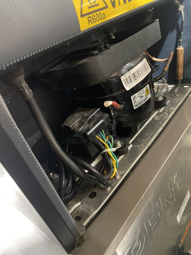 NICE! New Air Mini Wine Cooler Merchandiser! Model AB-1200! 110-120V! - Image 7 of 7