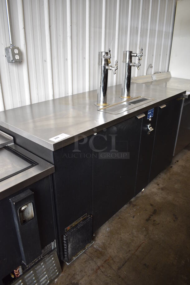 True Model TDD-3 Stainless Steel Commercial Direct Draw Kegerator w/ 2 Beer Towers, 4 Couplers and 2 Doors. 115 Volts, 1 Phase. 69x27x54. Tested and Working!