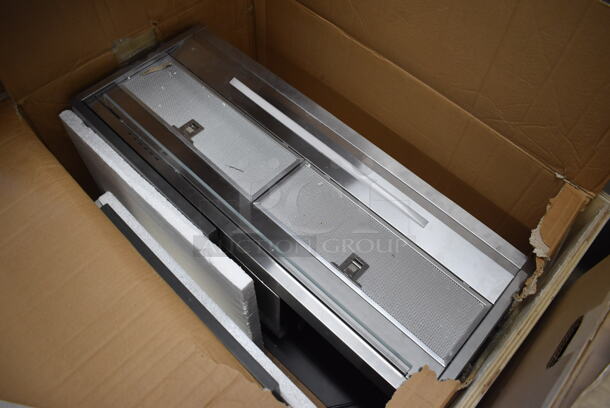 BRAND NEW SCRATCH AND DENT! Spirit Stainless Steel Range Hood - Image 1 of 10