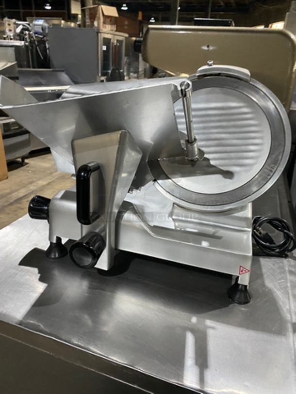 Commercial Countertop Meat/Deli Slicer! All Stainless Steel! Model: SL-300 SN: HSL02180617008 115V 60HZ 1 Phase - Image 3 of 9