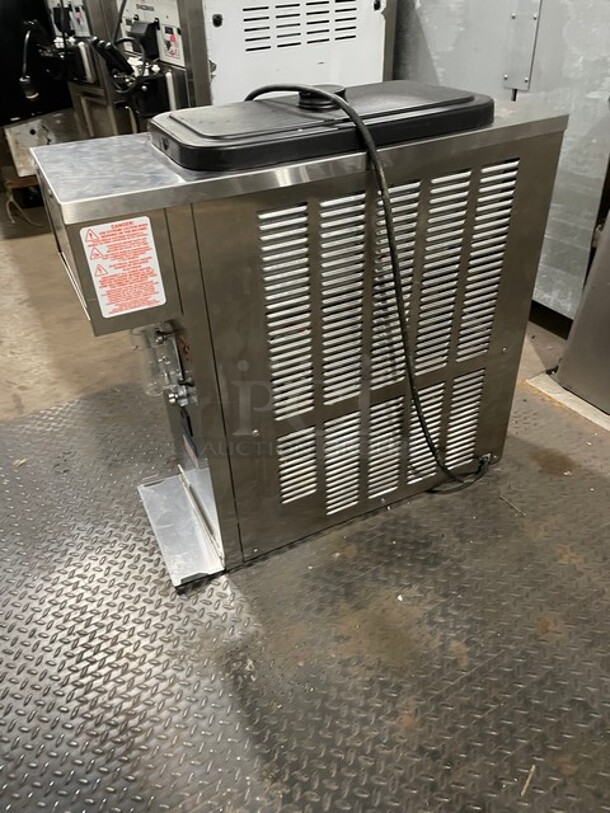 Nice! Taylor Crown Counter Top Slush/Coolata/Margarita Machine All Stainless Steel! Model 428-12 Serial N1071384! 115v 60hz - Image 5 of 12