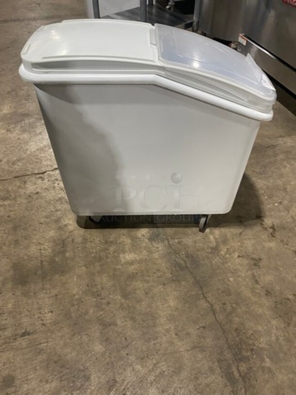Rubbermaid White Poly Ingredient Bin! On Casters! - Image 4 of 5