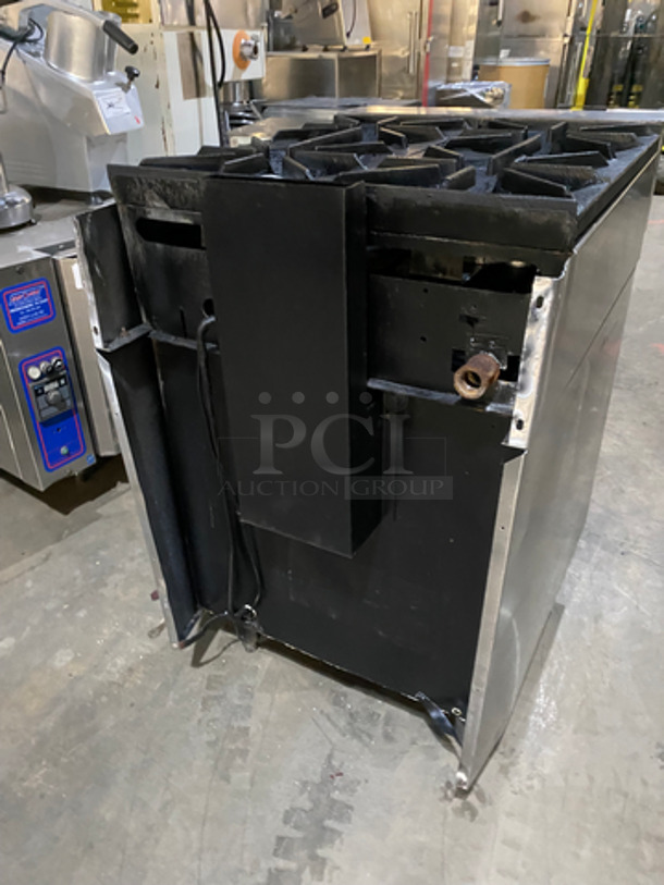 Sunfire Commercial Natural Gas Powered 4 Burner Range! With Oven Underneath! All Stainless Steel! On Legs! - Image 4 of 11