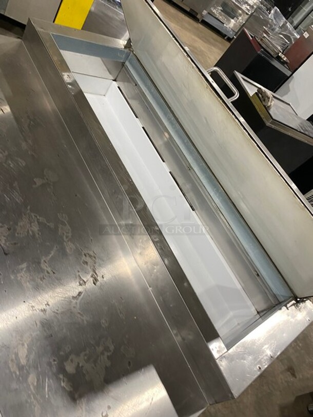 Valpro Commercial Refrigerated Pizza Prep Table! With Single Door Storage Space! All Stainless Steel! On Casters! Model: VPP44 SN: 8004233 115V 1 Phase - Image 7 of 9