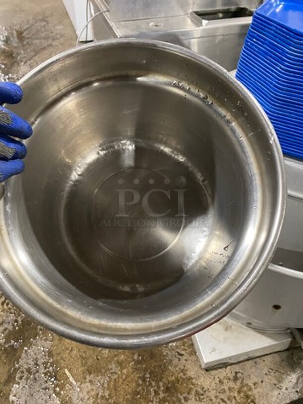 ALL ONE MONEY! Stainless Steel Round Soup Pan Insert! - Image 4 of 4