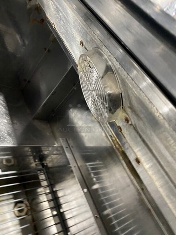 Perlick Commercial Under The Counter Beer Bottle Cooler! With Single Sliding Stainless Steel Top Door! Model: BC36 SN: 656585 115V 60HZ 1 Phase - Image 6 of 8