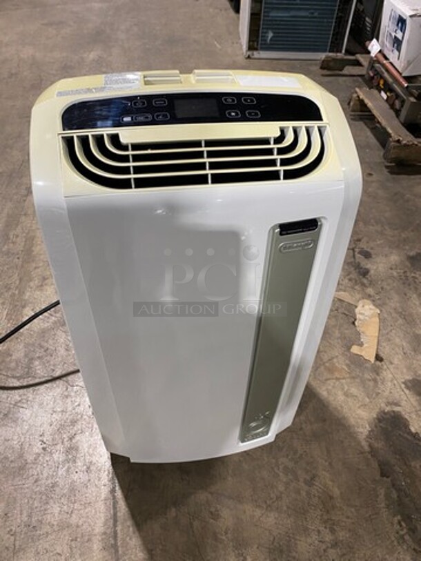NEW! OUT OF THE BOX! SCRATCH-N-DENT! DeLonghi Portable Air Conditioner Unit! Model: PACAN140HPEW 115V - Image 2 of 8
