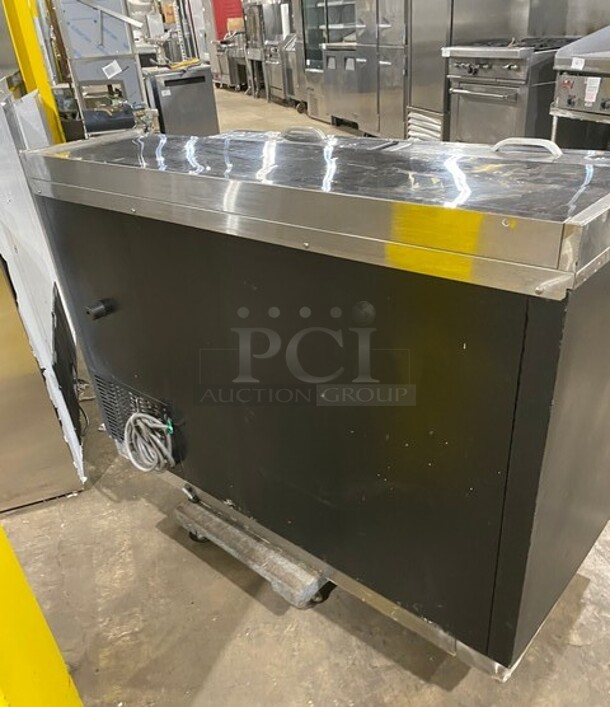 Blue Air Commercial 2 Door Beer Bottle Cooler! With Stainless Steel Top! MODEL BBC-5-B SN: EQQBABC500004 115V 1PH - Image 4 of 9