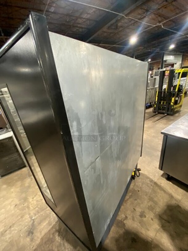 2017 Hydra Kool Commercial Refrigerated Open Grab-N-Go Display Case! Solid Stainless Steel! Model: KGHOF60SA SN: 1740013 120/230V 60HZ 1 Phase - Image 4 of 8