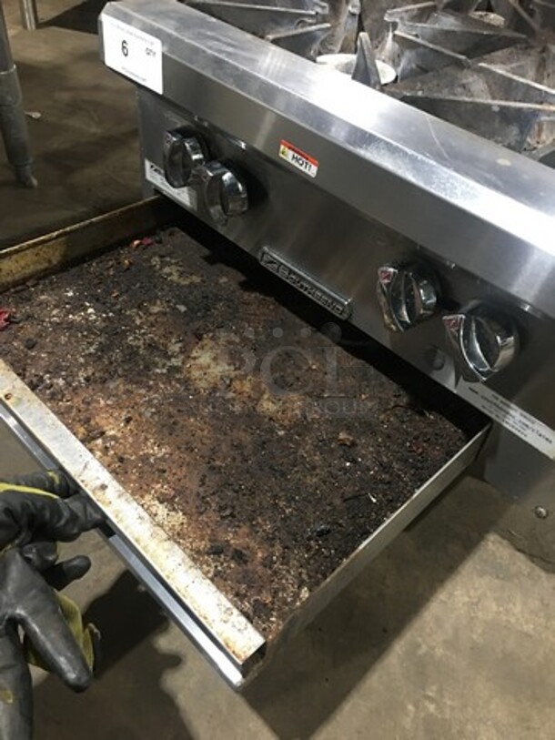 LATE MODEL! 2018 Southbend Commercial Countertop Natural Gas Powered 4 Burner Range! All Stainless Steel! On Small Legs! WORKING WHEN REMOVED! Model: HDO24 SN: 18G93411 - Image 9 of 11