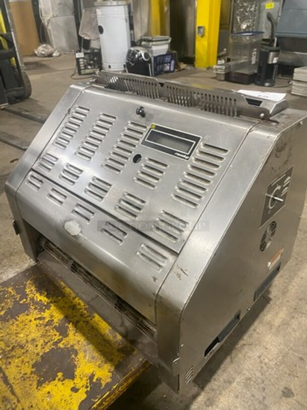 Antunes Counter Top Electric Powered Vertical Toaster! Model UTX200L Serial 9200805! 208V 1 Phase!  - Image 3 of 10