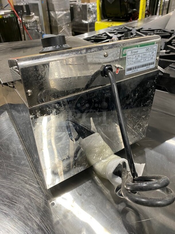 Commercial Electric Powered Countertop Corndog Fryer! All Stainless Steel! 220V! Model: NP-393! - Image 4 of 8