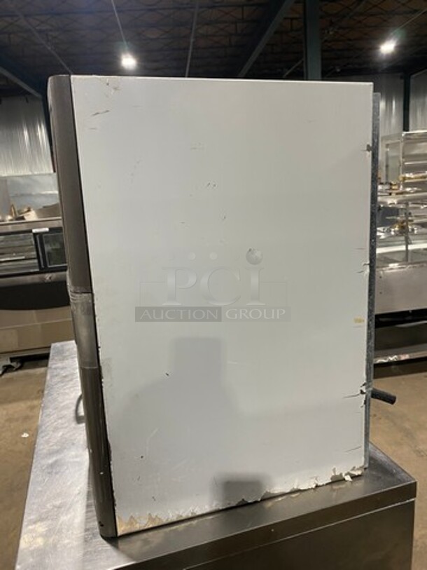 MANITOWOC Commercial Self-Contained Air Cooled Undercounter Ice Machine!  Model QM30A Serial 031250055 115V/60Hz/ 1 Phase - Image 3 of 7