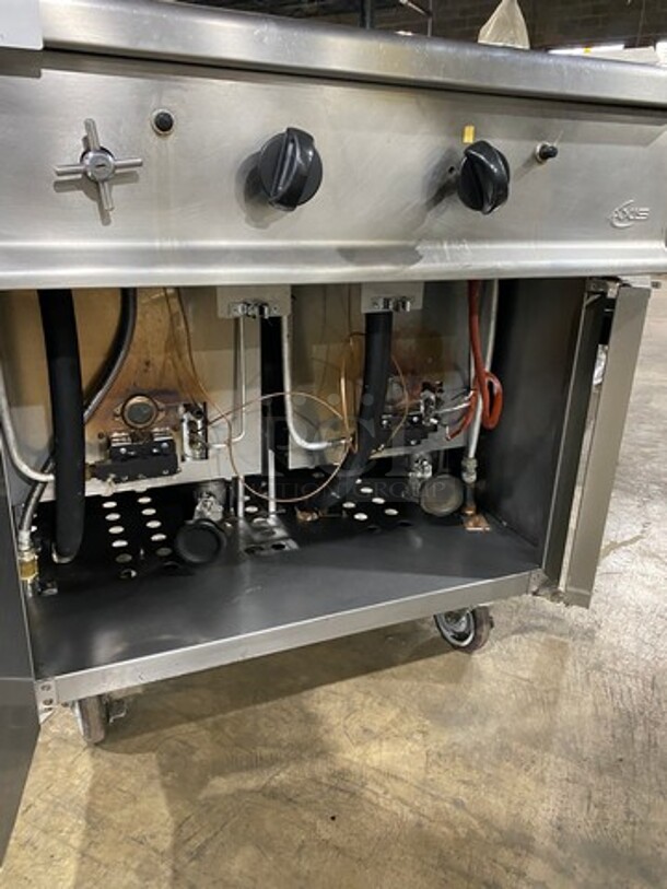 2012 Axis Commercial Natural Gas Powered 2 Bay Pasta Cooker! All Stainless Steel! On Casters! Model: AXDPG SN: GMF059 - Image 8 of 10