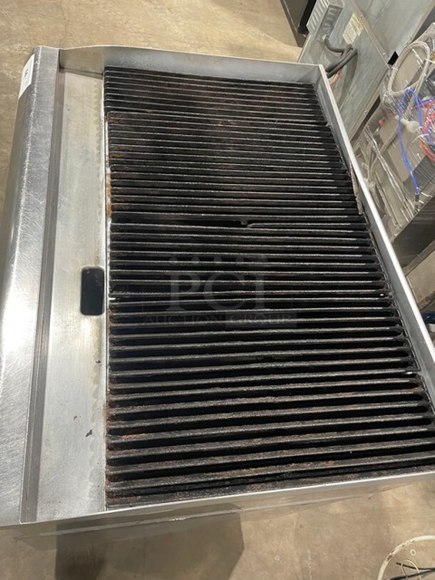 NICE! CPG Commercial Natural Gas Powered Char Broiler! With All Stainless Steel Storage Cabinet Underneath! On legs!  - Image 5 of 10