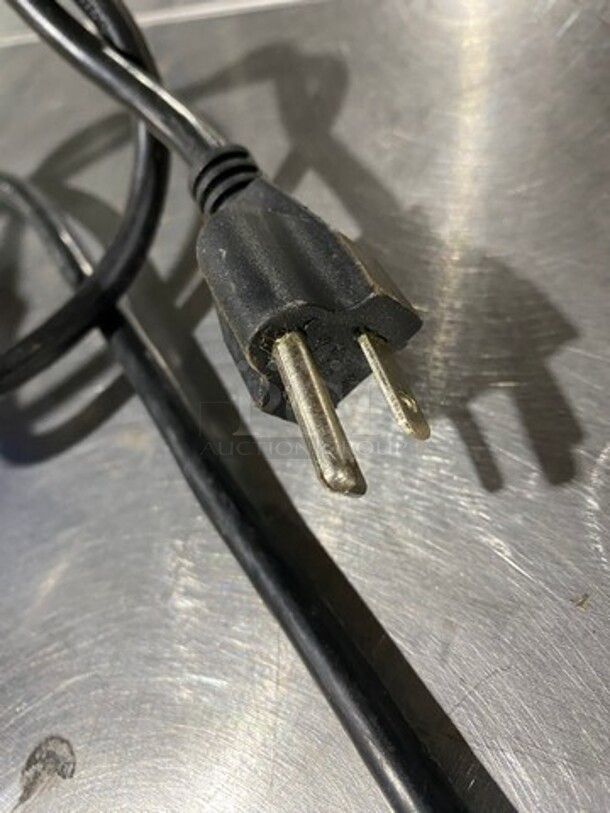 Avantco Commercial Countertop 6 QT Warmer! Model: 177W300BK SN: 1100011315 110V - Image 6 of 6