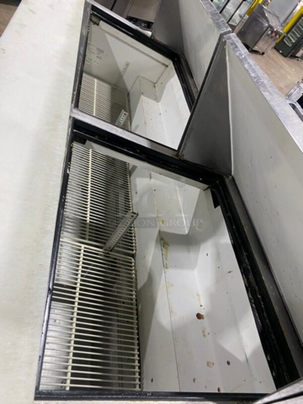 True Commercial Refrigerated Sandwich Prep Table! With Commercial Cutting Board! With 3 Door Storage Space Underneath! Poly Coated Racks! All Stainless Steel! On Casters! Model: TSSU7230MBST SN: 14451332 115V 60HZ 1 Phase - Image 7 of 9