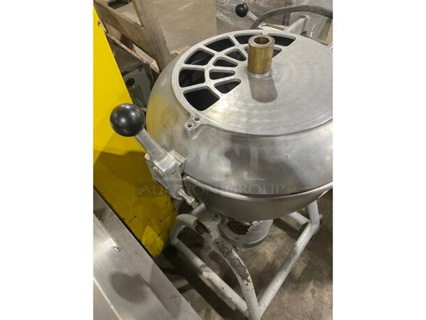Hobart Heavy Duty Commercial Vertical Chopper/Cutter/Mincer! All Stainless Steel! Model VC1440 Serial U7517859! 208V 3 Phase! With 2 Rear Casters! - Image 2 of 8