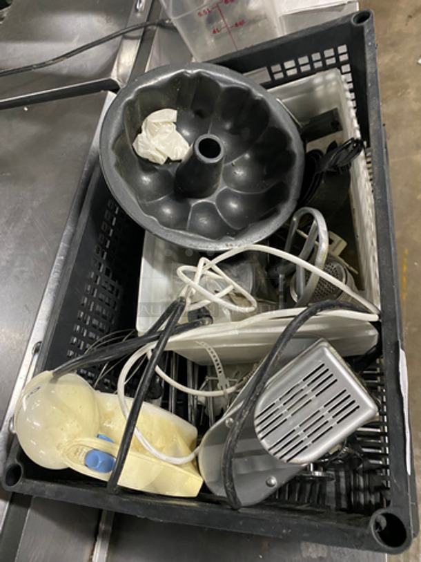 ALL ONE MONEY! MISCELLANEOUS ITEMS! Includes Baking Mold, Handheld Mixer, And More! - Image 2 of 5