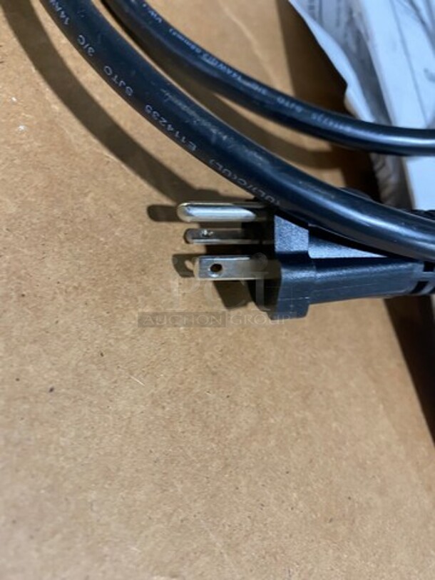 AWESOME! BRAND NEW! IN THE BOX! Hatco Commercial Countertop Electric Powered Glo Ray Heated Shelf! - Image 5 of 5