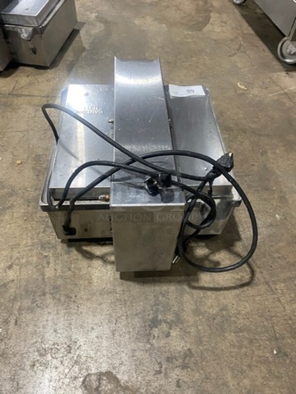 Vollrath Commercial Countertop Panini/Sandwich Grill! All Stainless Steel! Press With Flat Surface! - Image 4 of 7