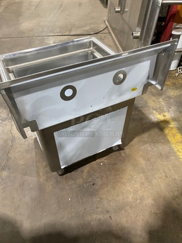 NEW! SCRATCH-N-DENT! Sapphire Single Compartment Prep Sink! All Stainless Steel! With Legs! Model: SMS1818 - Image 3 of 9
