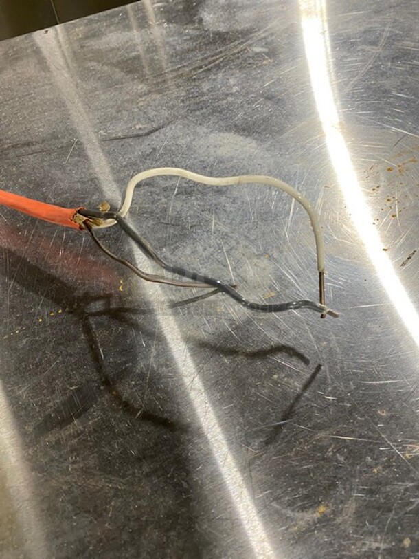 Toastmaster Stainless Steel Electric Pizza Oven! - Image 7 of 7