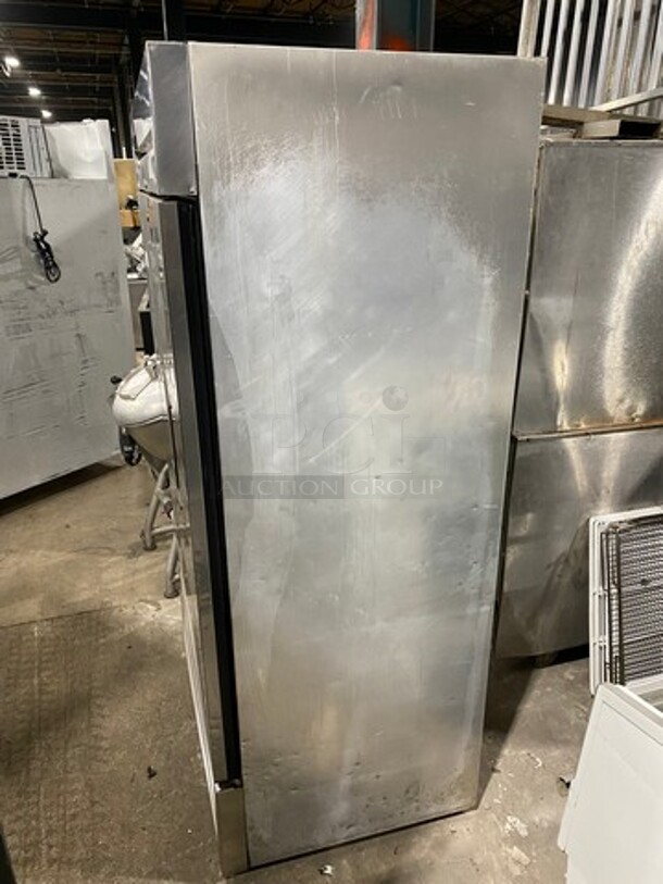 True Commercial 2 Door Reach In Cooler! Poly Coated Racks! All Stainless Steel! Model: T49 SN: 6950022 115V 60HZ 1 Phase - Image 2 of 9