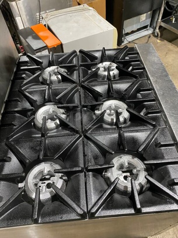 Sunfire Commercial Natural Gas Powered 6 Burner Stove! With Raised Back Splash And Salamander Shelf! With Oven Underneath! All Stainless Steel! On Casters! - Image 5 of 9
