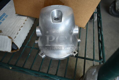BRAND NEW SCRATCH AND DENT! Makita 15681-5 Gear Housing