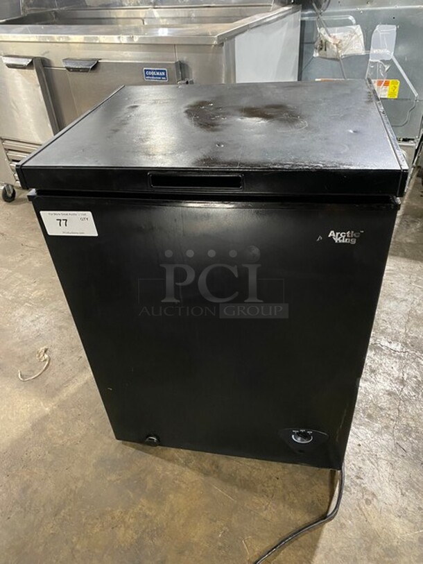 LATE MODEL! 2019 Artic King Commercial Reach Down Chest Freezer! With Hinged Top Lid! Model: ARC050S0ARWW 115V