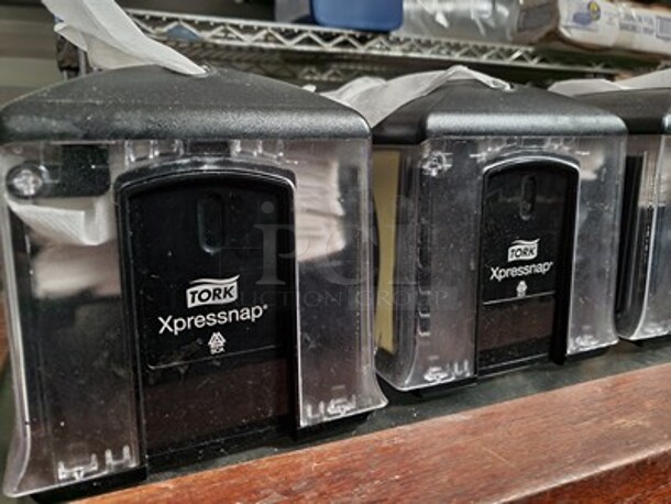 Tork Xpressnap|Napkin Dispenser. 