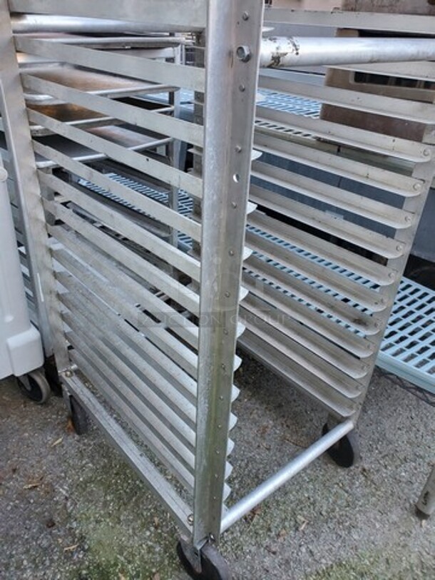 Aluminum cooling rack  - Image 4 of 4