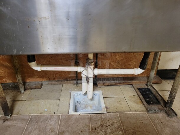 3 Compartment Sink! - Image 4 of 5