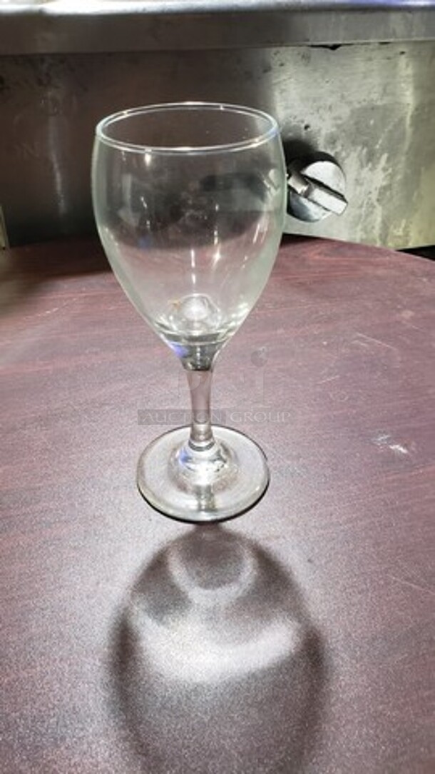 Lot of 12 Glasses