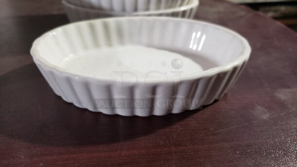 Lot of 5 Oval Crème Brûlée Dishes - Image 2 of 3