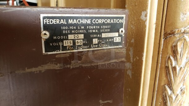 Vintage Cigarette Vending Machine! - Image 2 of 3