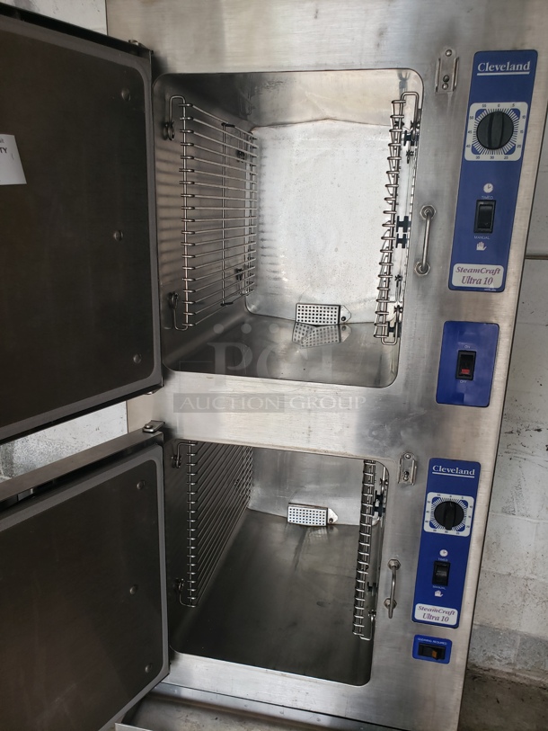 Cleveland SteamCraft Ultra 10 Convection Steamer! Electric 

480V
3 PH
60 Hz - Image 3 of 6